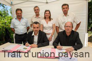 Antoine Maurice, Vice-Président du Grand Toulouse et Yvon Parayre, président de la Chambre d’Agriculture 31, entourés de Marc Costamagna (CDA31), Étienne Morin, Conseiller municipal de Toulouse, Isabelle Hardy, Adjointe au Maire de Toulouse et présidente de la SEM du Marché d'Intérêt National, et Laurent Forest (CDA31)